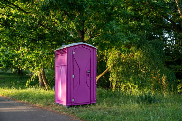 Best Emergency porta potty rental  in Kirtland, OH